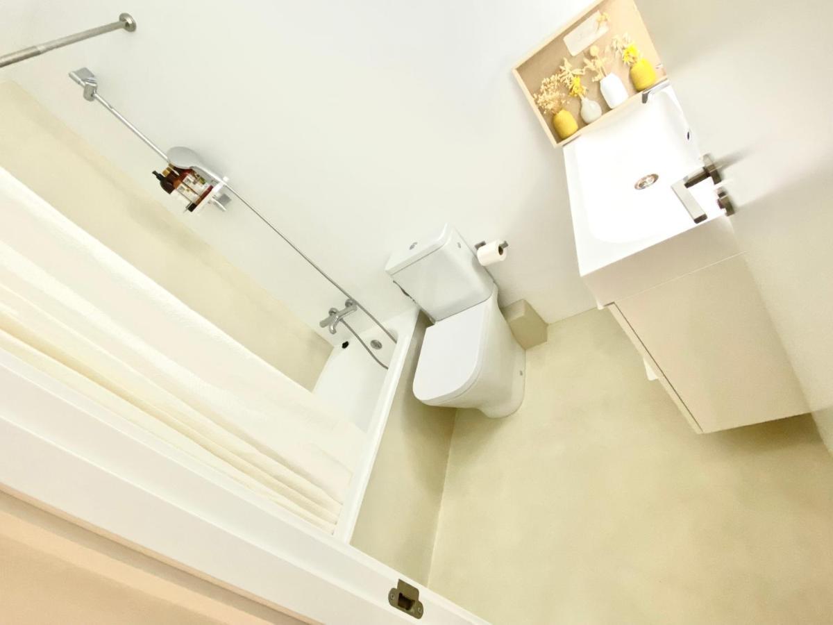 Barcelona Chic Apartments- Free Parking - 10 Min From Bcn City Centre By Metro Exterior foto