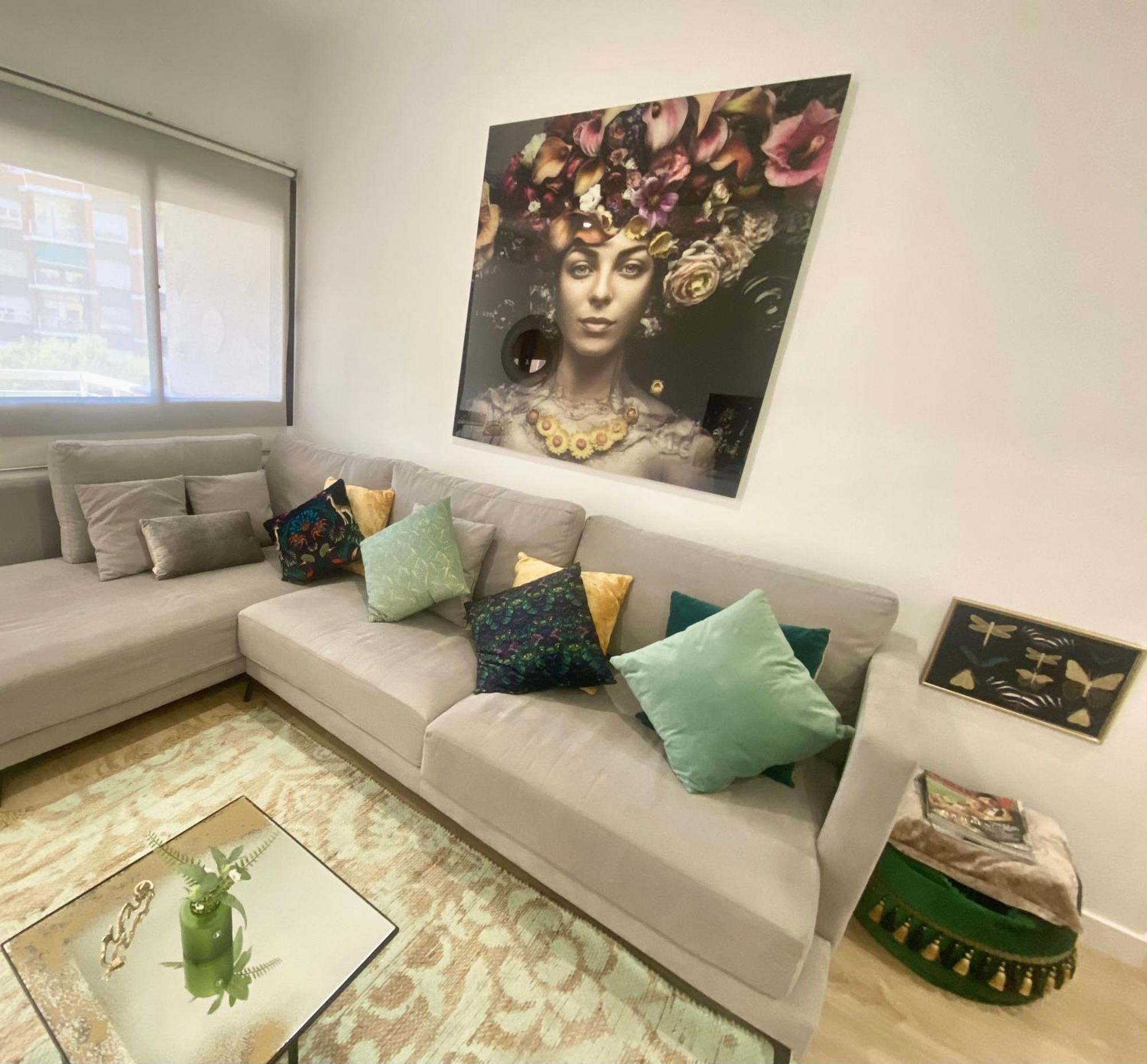 Barcelona Chic Apartments- Free Parking - 10 Min From Bcn City Centre By Metro Exterior foto