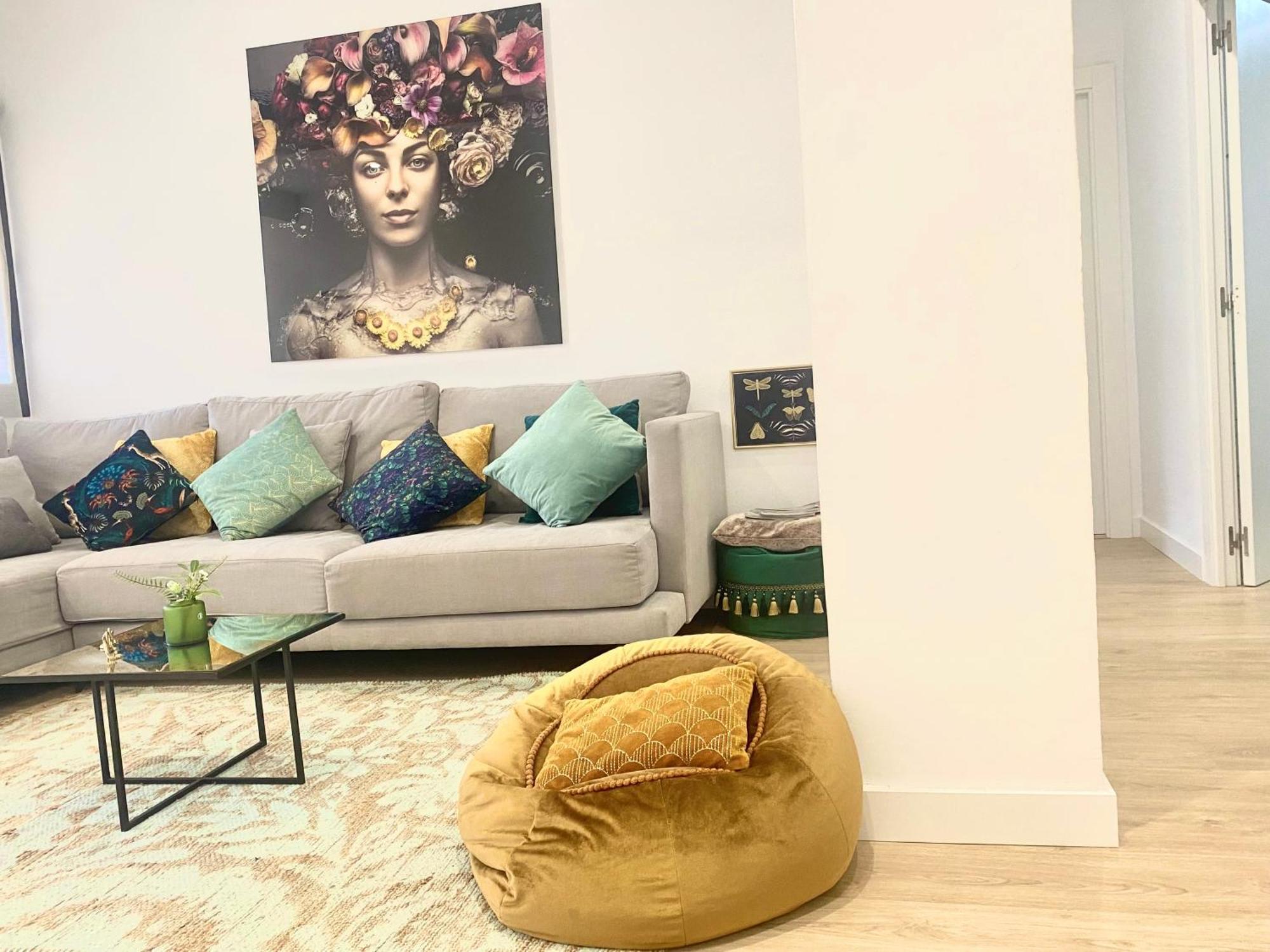Barcelona Chic Apartments- Free Parking - 10 Min From Bcn City Centre By Metro Exterior foto
